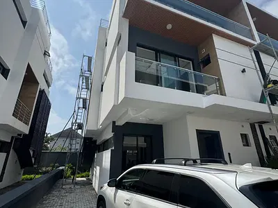 Brand -New 4 Bedroom Semi-Detached House with BQ — Ikoyi, Lagos