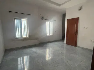 1-Bedroom Apartment Good Power Supply and Clean Water. — Lekki, Lagos