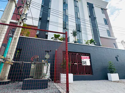Exquisite 2 Bedroom Apartment with Swimming Pool & Elevator — Lekki, Lagos