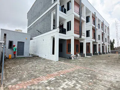 Contemporary 4 Bedroom Terrace Duplex — Lekki, Lagos