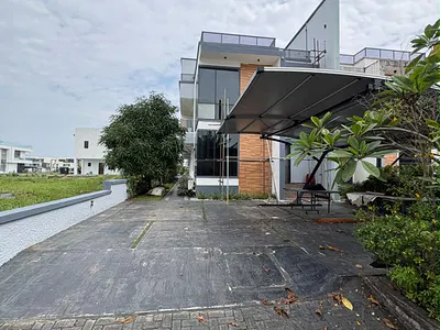 5 Bedroom Detached Duplex with BQ — Cowrie Creek Estate, Ikate, Lekki, Lagos