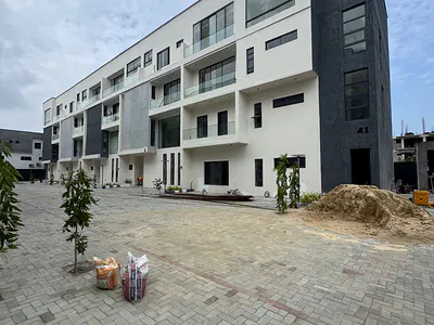 Direct - Contemporary 4 Bedroom Terraced House — Lekki, Lagos