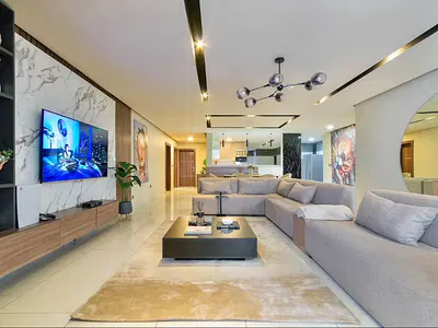 3 Bedroom Waterfront Apartment with PS5, Pool, Gym and Balconies. — Joneer Court Admiralty Way, Lekki Phase 1, Lekki, Lagos
