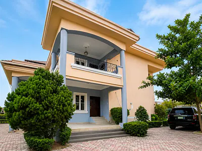 Waterfront 5 Bedroom Semi-Detached Duplex — Ikoyi, Lagos