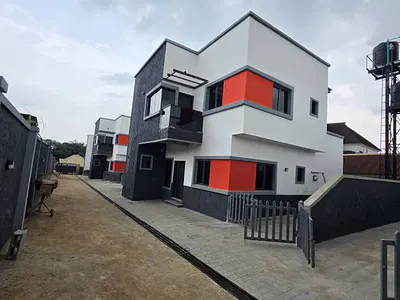 2 Bedroom Semi Detached Bungalow — Island Estate, Magboro, Ogun