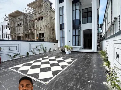 5 Bedroom Detached Home — Ikota, Lekki, Lagos