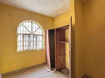 Block of Flats with 3 and 2 Bedrooms — Ibadan, Oyo