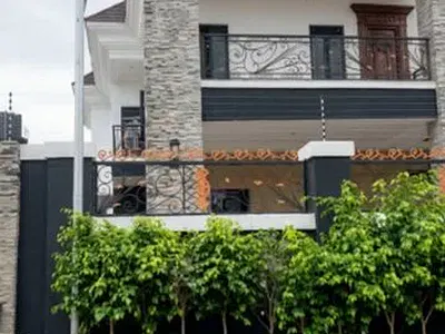 5 Bedrooms Fully Detached Duplex with BQ — Lugbe District, Abuja