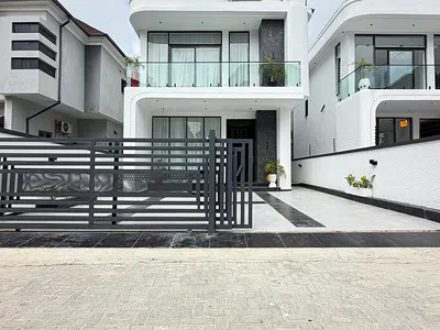 Luxury Spot on Brand New 5 Bedroom Detached Home with Swimming Pool — Lekki, Lagos
