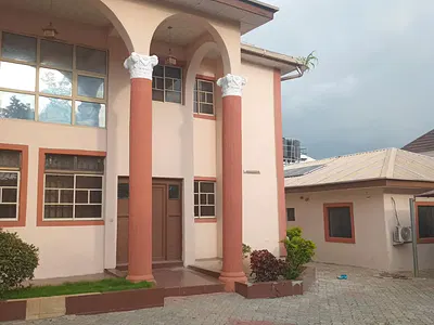 7 Bedroom Detached Duplex with Guest Chalet — Gwarinpa, Abuja