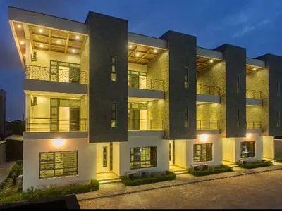 4 Bedroom Detached Duplex with BQ — Lekki Right, Lekki, Lagos