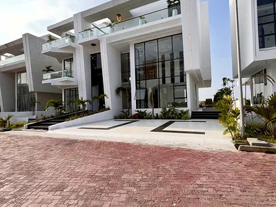 5 Bedroom Detached Waterfront Mansion — Osapa, Lekki, Lagos