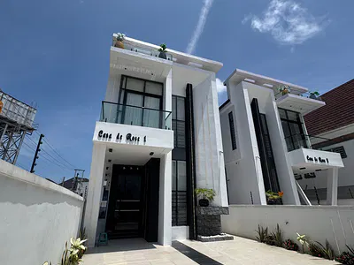 5 Bedroom House with Swimming Pool — Ikota, Lekki, Lagos