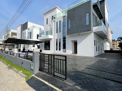 5 Bedroom Detached Duplex — Lekki, Lagos