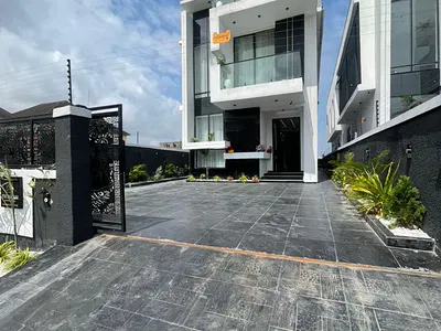 Stunning 5 Bedroom Detached Duplex with BQ, Pool & Gym — Luxury 5 Bedroom Fully Detached Duplex with BQ, Swimming Pool & Gym, Ologolo, Lekki, Lagos