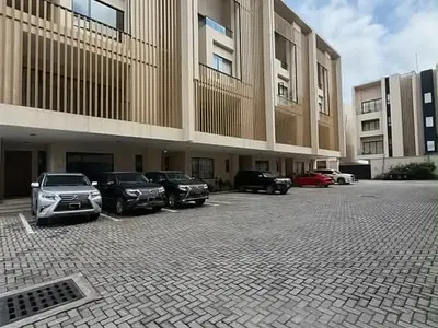5 Bedrooms Terraced House — Ikoyi, Lagos