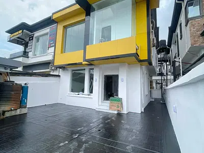 4 Bedroom Detached Duplex — Lekki, Lagos