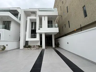 Luxury 5-Bedroom Fully Detached Duplex — Lekki, Lagos