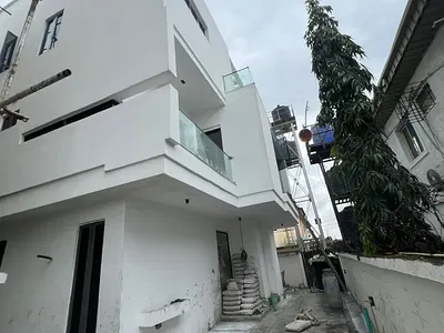 Exquisite 5-Bedroom Fully Detached Duplex with BQ (Back Unit) — Lekki, Lagos