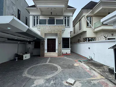 Well Maintained 5 Bedroom Fully Detached Duplex with BQ — Osapa, Lekki, Lagos