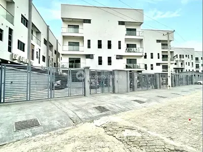 4 Bedroom Terraced Duplex with BQ — Lekki Phase 1, Lekki, Lagos