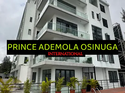 Waterfront Luxury 4 Bedroom Maisonette on 2 Floors, BQ, Pool — Ikoyi, Lagos