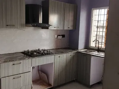 3 Bedroom Flat Upstairs, Serviced — Lekki, Lagos