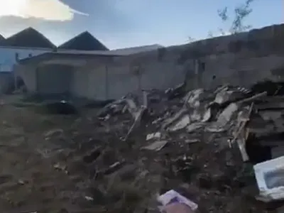 900 Square Meters of Land with Cof O — Lekki Phase 2, Lekki Phase 2, Lekki, Lagos