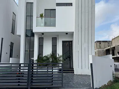 5 Bedroom Detached Duplex — Lekki, Lagos