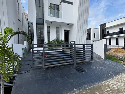4 Bedroom Detached Duplex — Lekki, Lagos