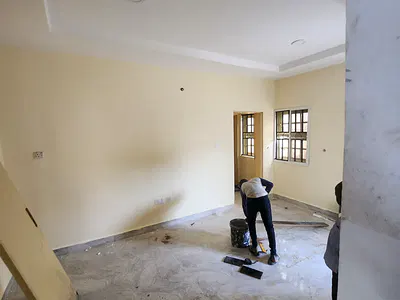 Renovated 1 Bedroom Flat, 2 Toilet, Tarred Rd — Jahi, Abuja