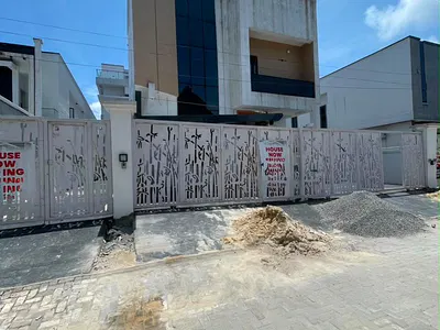 5 Bedroom Detached Duplex with Swimming Pool — Lekki, Lagos