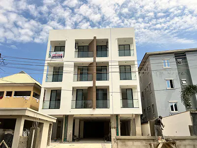 2 Bedroom Block of Flats Apartment in an Estate — Lekki, Lagos