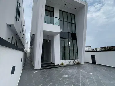 Luxury 4 Bedroom Fully Detached Duplex + BQ, Swimming Pool — Lekki, Lagos