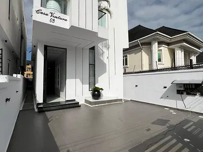 Newly Built 5 Bedroom Detached Duplex with BQ, Cinema & Swimming Pool — Lekki, Lagos