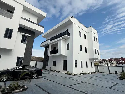 4 Bedroom Detached Duplex — Guzape District, Abuja