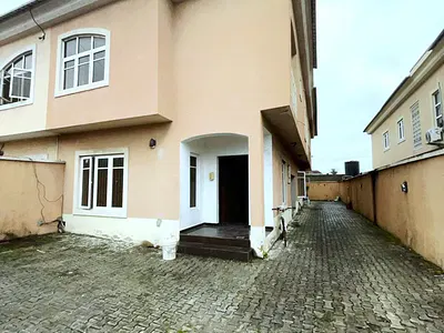 Spaciuos 4 Bedroom Semi-Detached Duplex — Lekki Phase 1, Lekki, Lagos