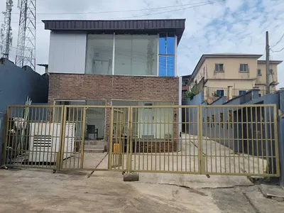 11 Room Club House with Event Center — Ikorodu Lagos Road, Ikorodu, Lagos