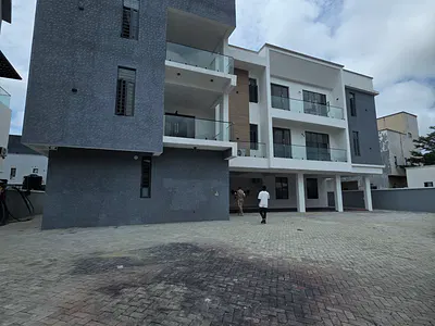 Luxury 3 Bedroom Apartment with Swimming Pool + Gym — Lekki, Lagos