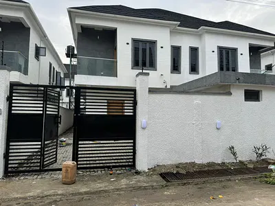5 Bedroom Detached House — Commercial Axis Off Admiralty Way, Lekki, Lagos