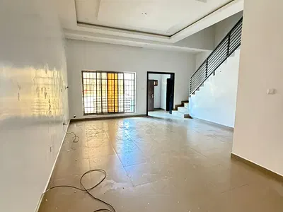 Sweet 4 Bedroom Terrace Duplex with a BQ — Guzape District, Abuja