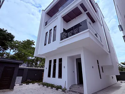 6 Bedroom Fully Detached Duplex — Victoria Island (VI), Lagos