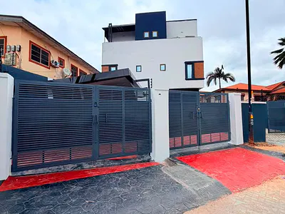 Luxury 4 Bedroom Home — Anthony, Maryland, Lagos