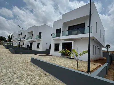 4-Bedroom Fully Detached Duplex with BQ — Ibadan, Oyo