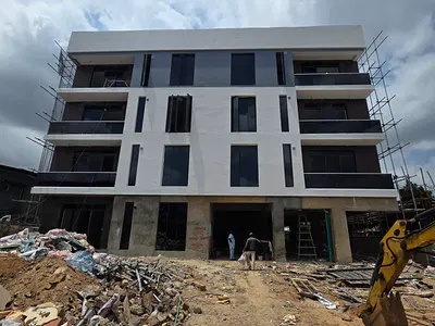 Luxury 3 Bedroom Apartment with Elevator + Swimming Pool — Ikeja, Lagos