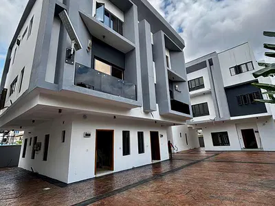 Exquisite 5 Bedroom Detached Duplex with BQ in Secure Estate — Surulere, Lagos