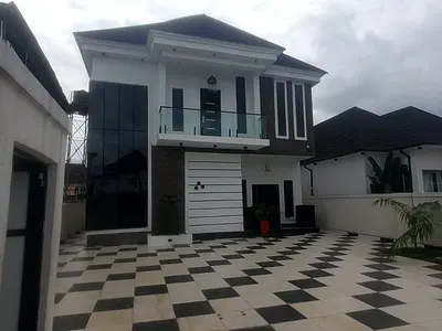 Well Built 5 Bedrooms Duplex — Asaba, Delta
