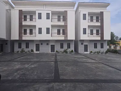 Very Luxrious 5 Bedroom Terrace Duplex — Via Julius Begger Equepment Yard Premises, Utako, Abuja