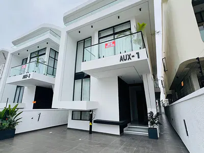 5 Bedroom Fully Detached Duplex with BQ & Swimming Pool — Lekki, Lagos