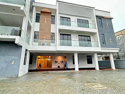 3 Bedroom Apartment with Swimming Pool — Lekki, Lagos